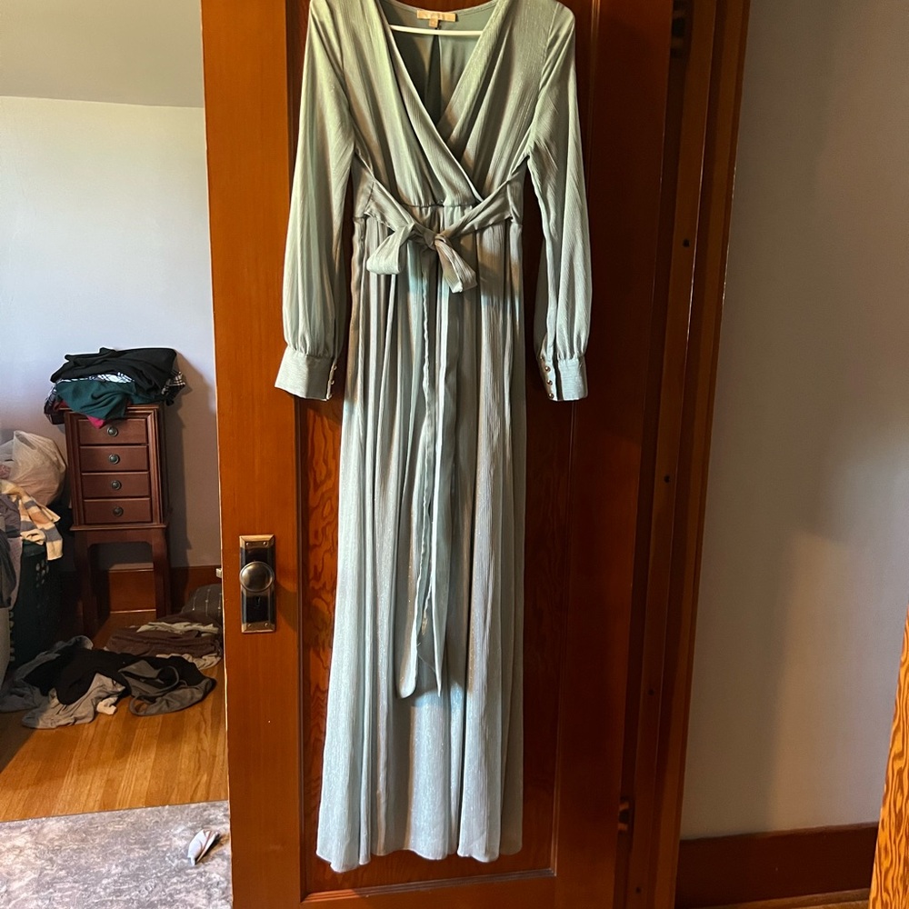 Elegant Long Sleeve Green Dress